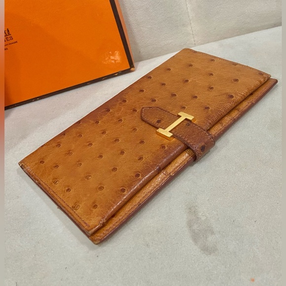Hermes Bearn Ostrich Leather Long Wallet - Picture 3 of 11